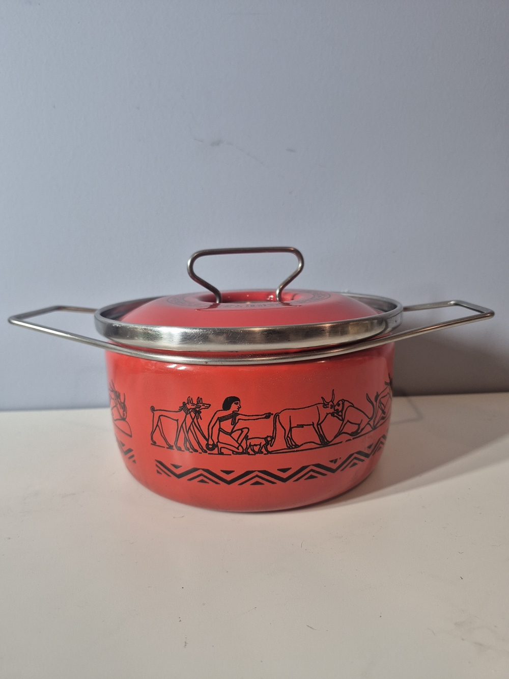 Vintage 1973 Siltal Italy Enamel Cookware Pot - Egyptian Motif by Carla Agnelli